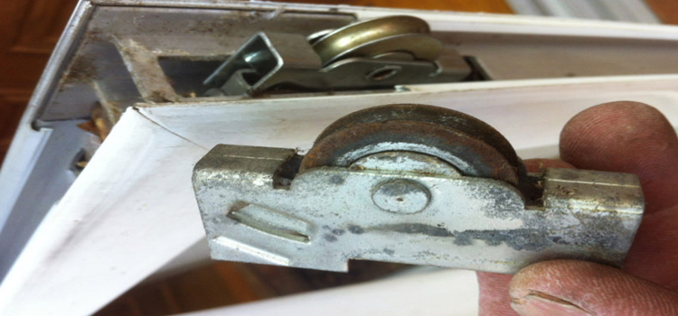 screen door roller repair in Cathedral City